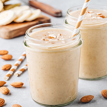 Banana Smoothie with Almond and Flaxseed